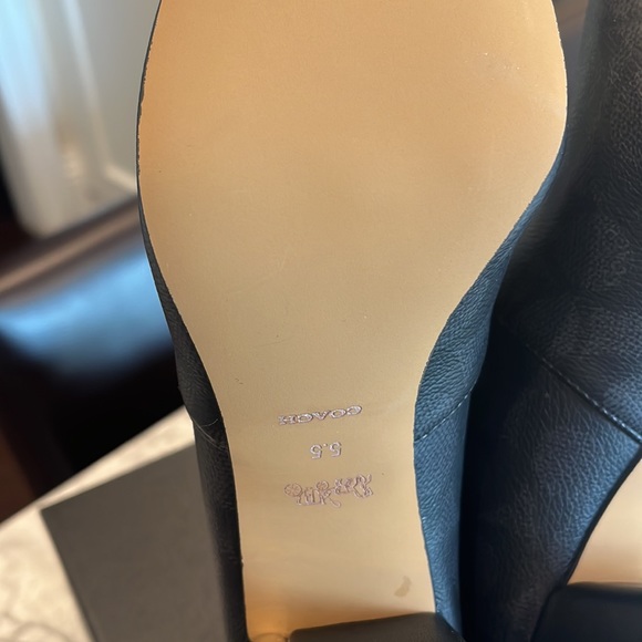 New in box COACH Margot sig bootie - Picture 5 of 6